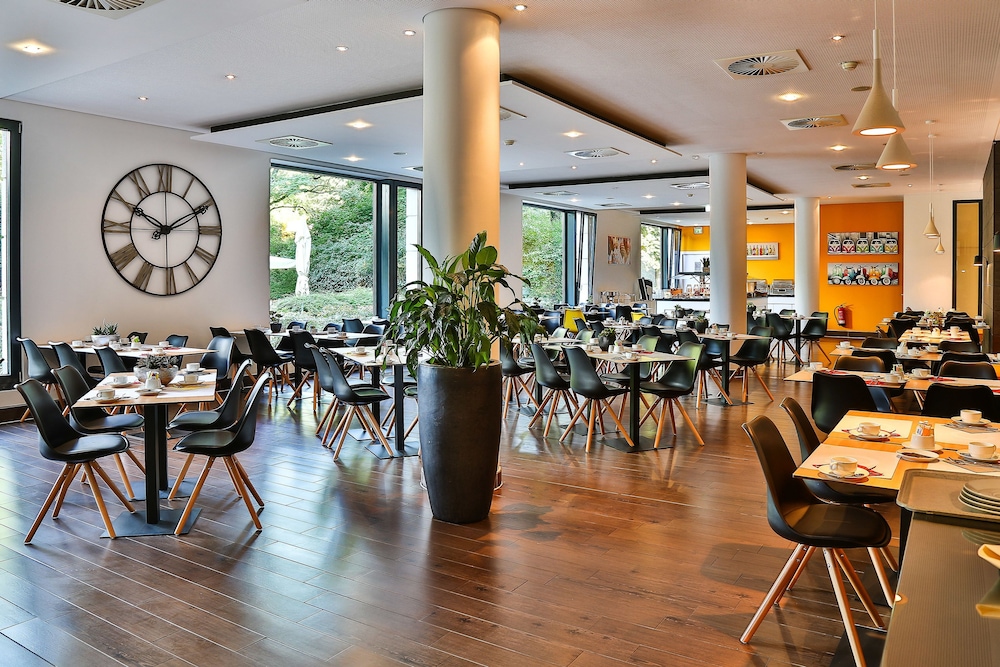 Hotel Frankfurt Messe Affiliated By Melia 55/73