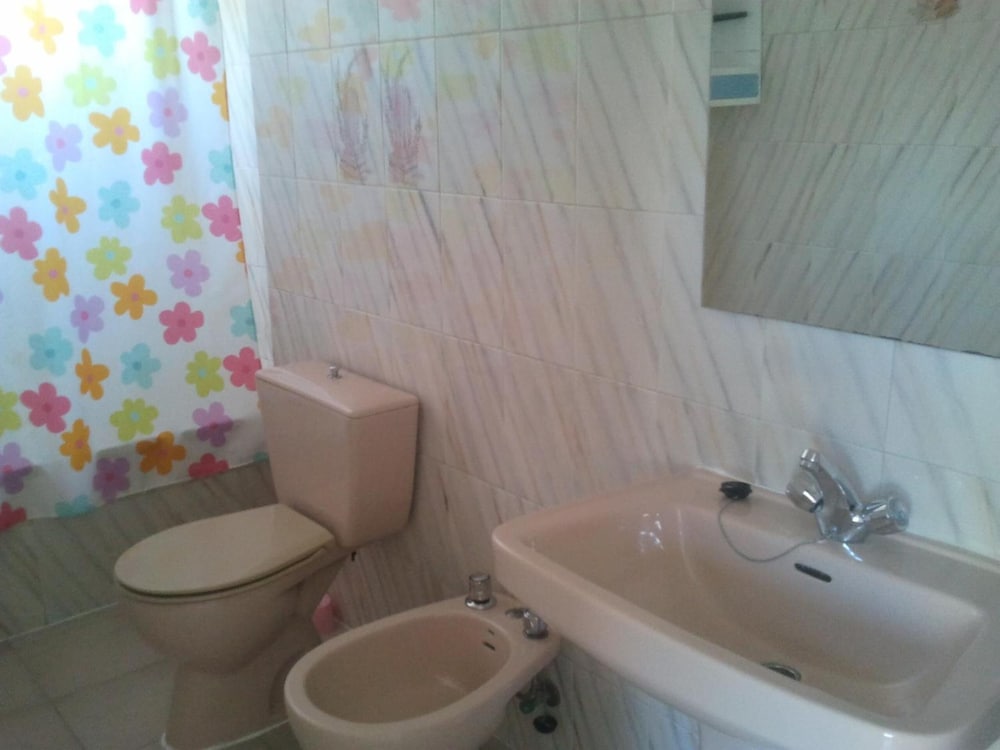 Ocana Apartments 44/46