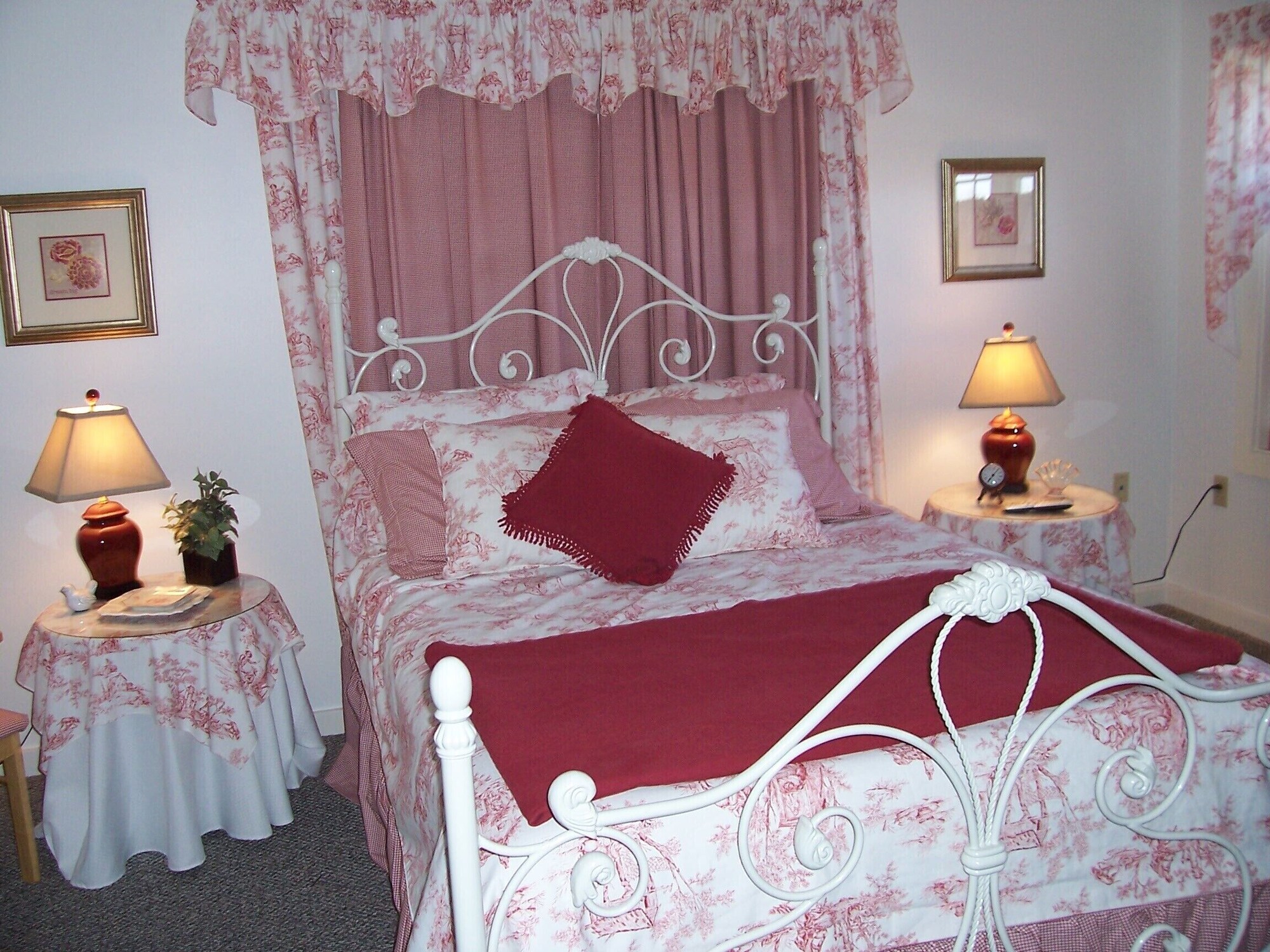 Napoleon, Standard, Double Bed