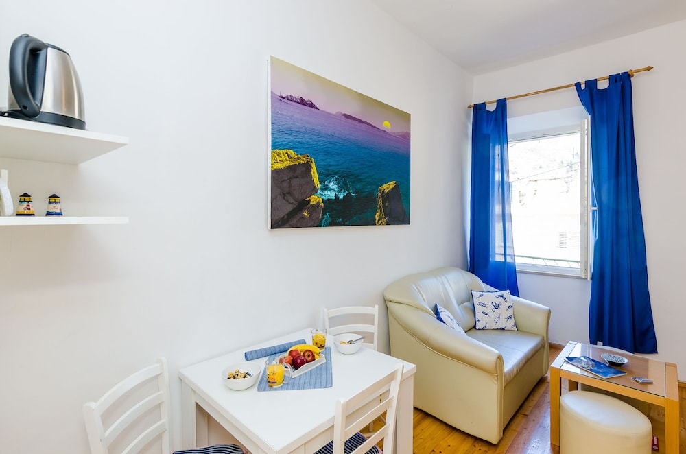 ORKA APARTMENTS 46/75