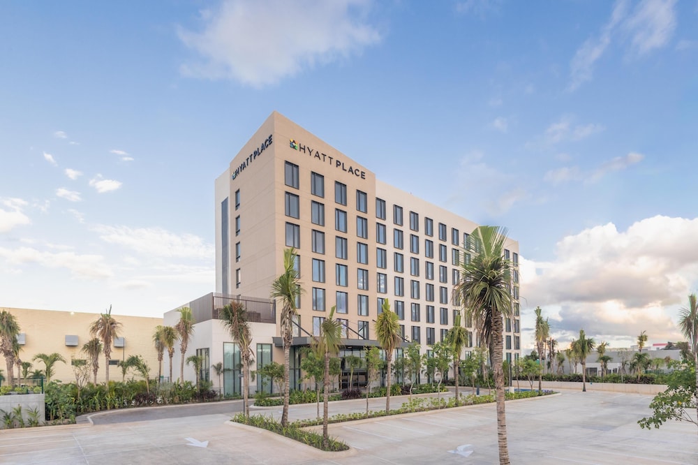 Hyatt Place Cancun Airport 7/74