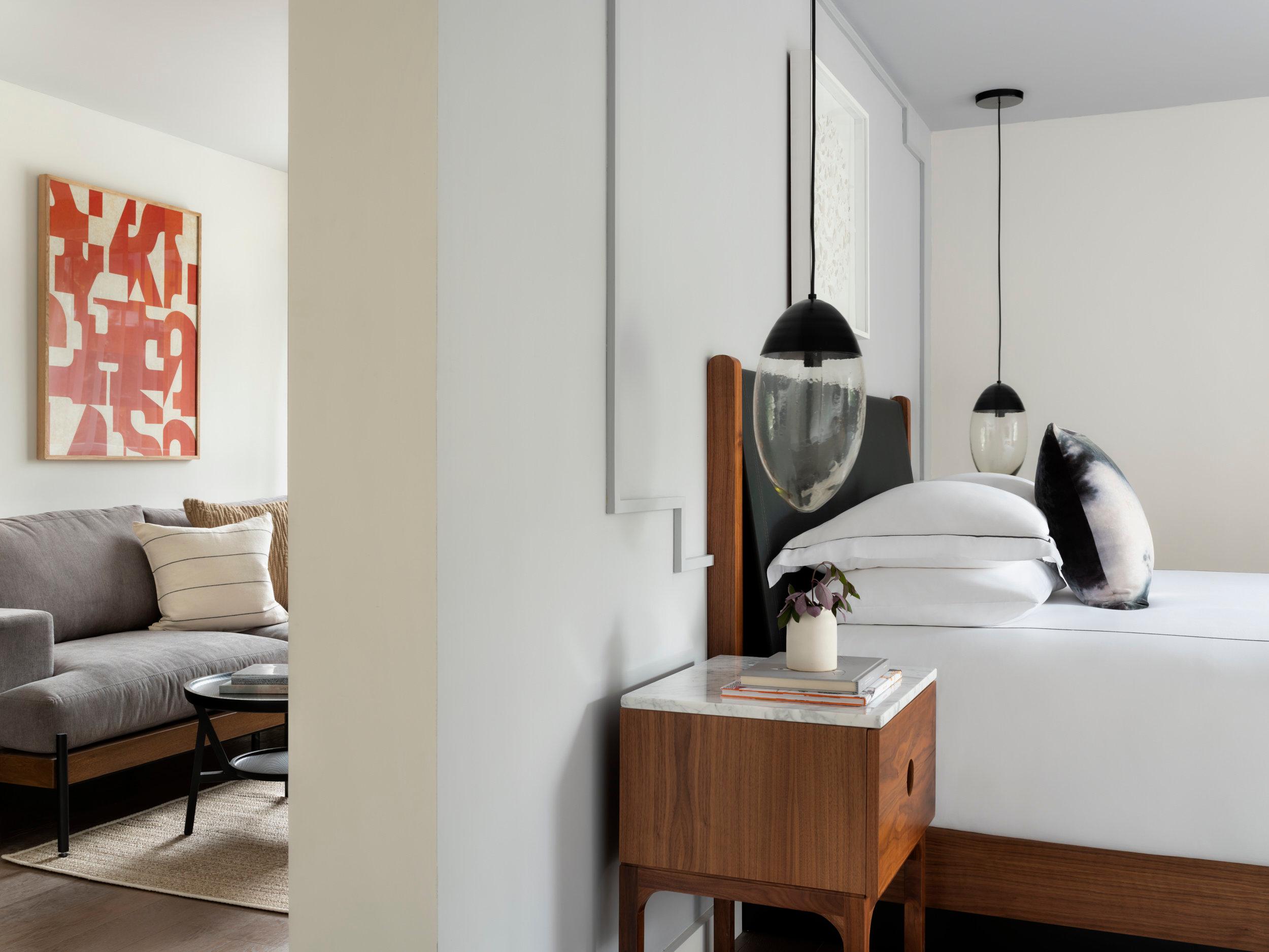 Studio, Suite, Corner
