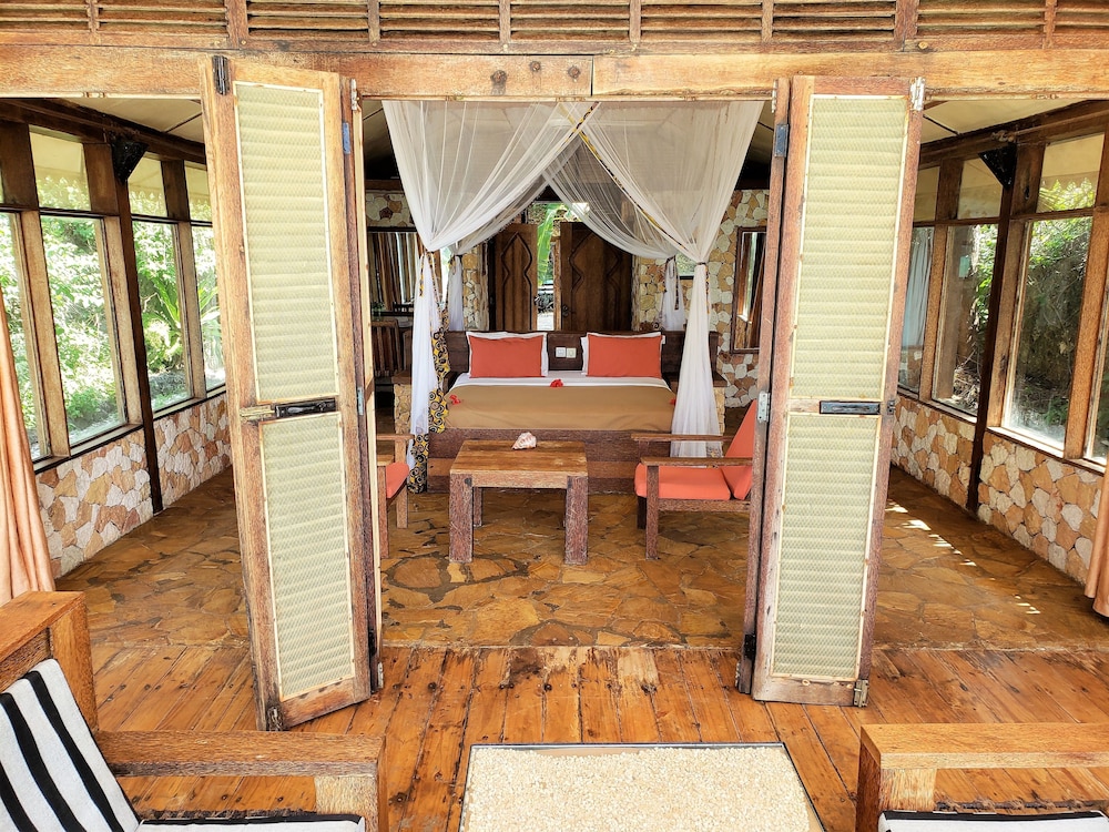 Seasons Lodge Zanzibar 9/74