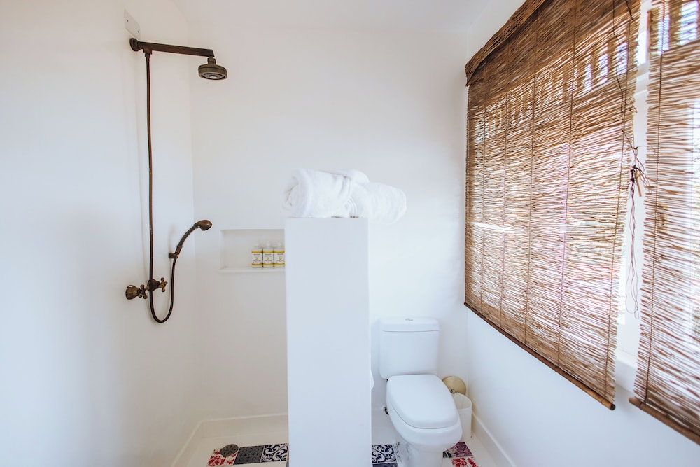 TW GUAIMBE HOTEL EXCLUSIVE SUITES 57/60
