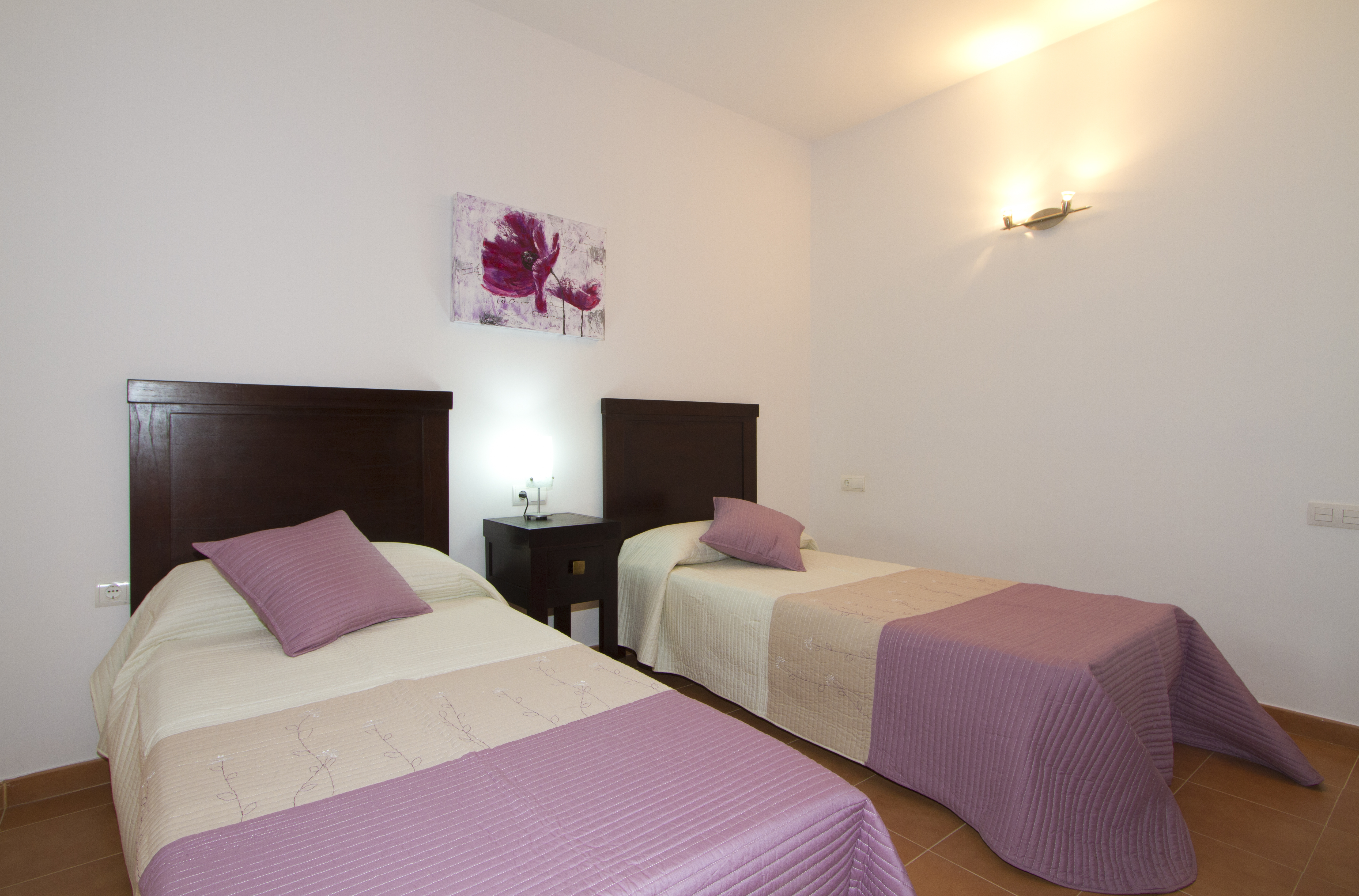 Villas Blancas 4/22