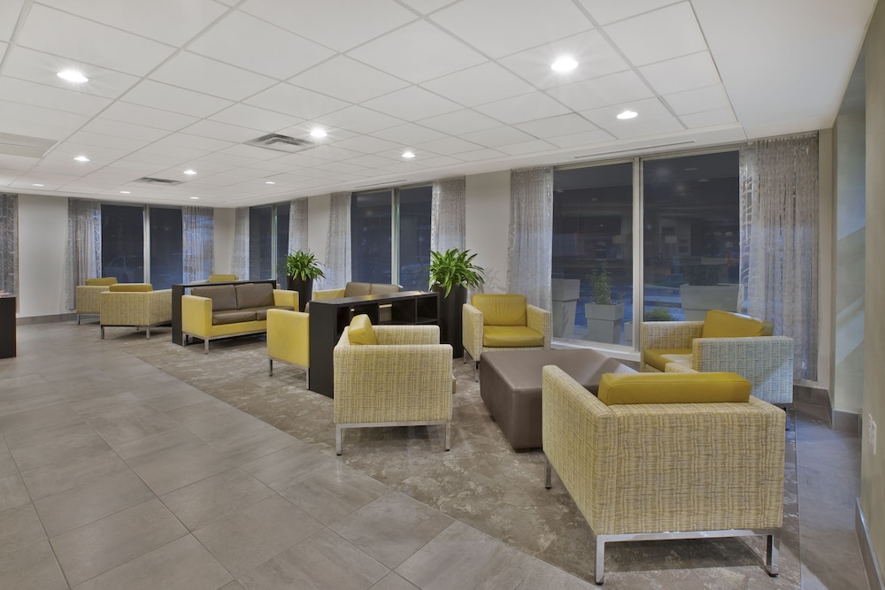 Holiday Inn Columbus Downtown Capital Square 60/65