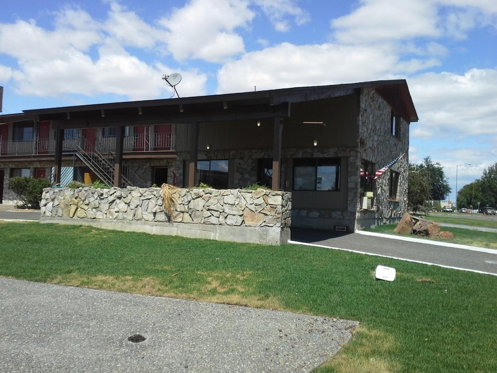 Richland Inn And Suites 3/32