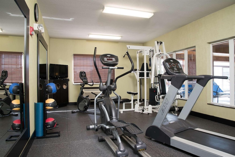Holiday Inn Express Hotel And Suites Danville 27/43