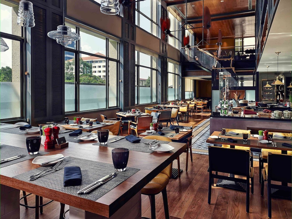 Sofitel Saigon Plaza Hotel 33/50