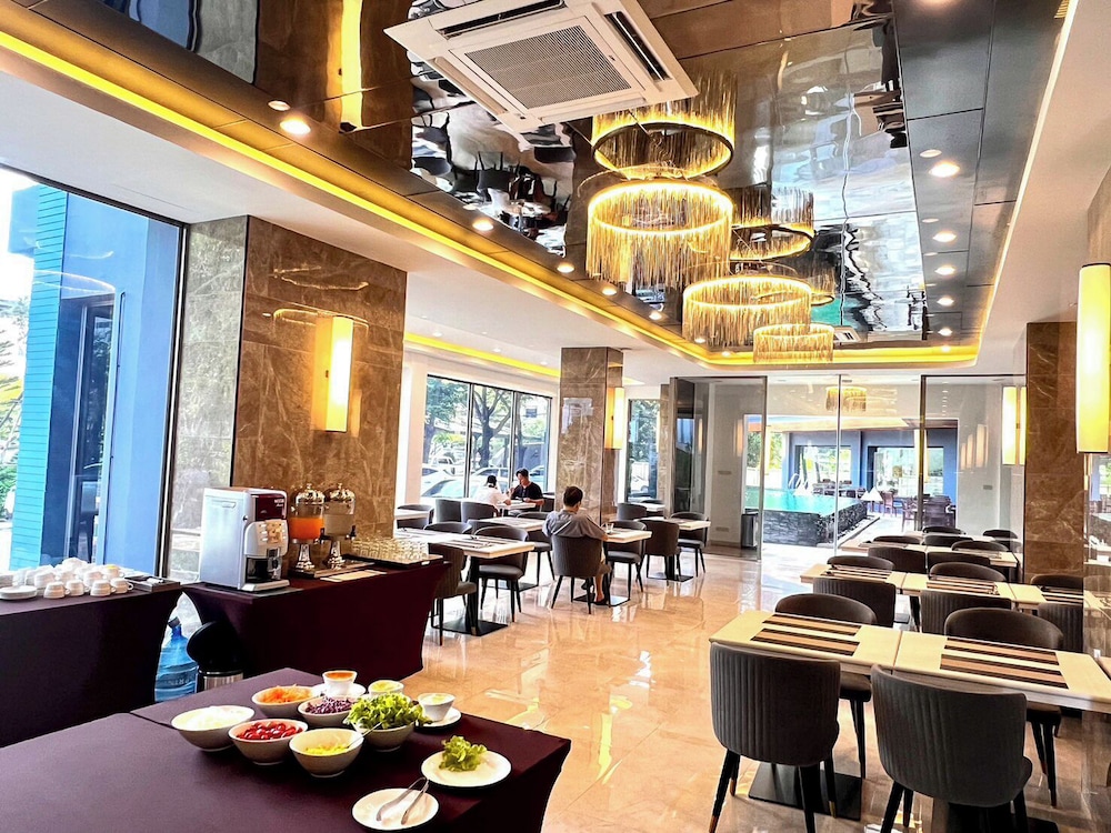 The Proud Exclusive Hotel 34/50