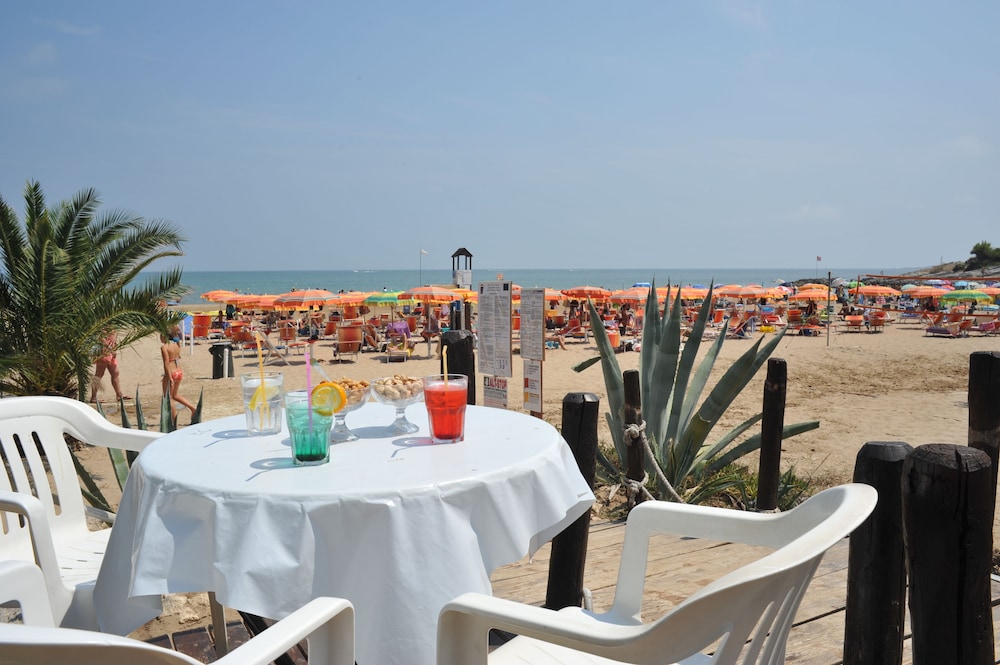 VILLAGGIO PUNTA LUNGA 27/50