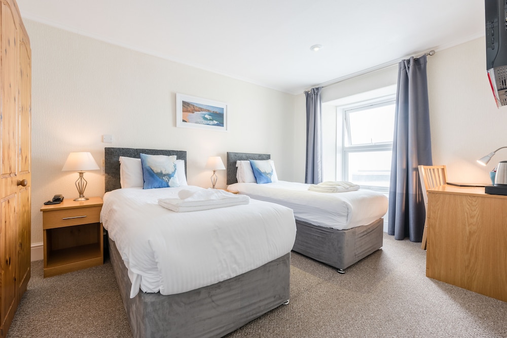 The Lands End Hotel 16/50