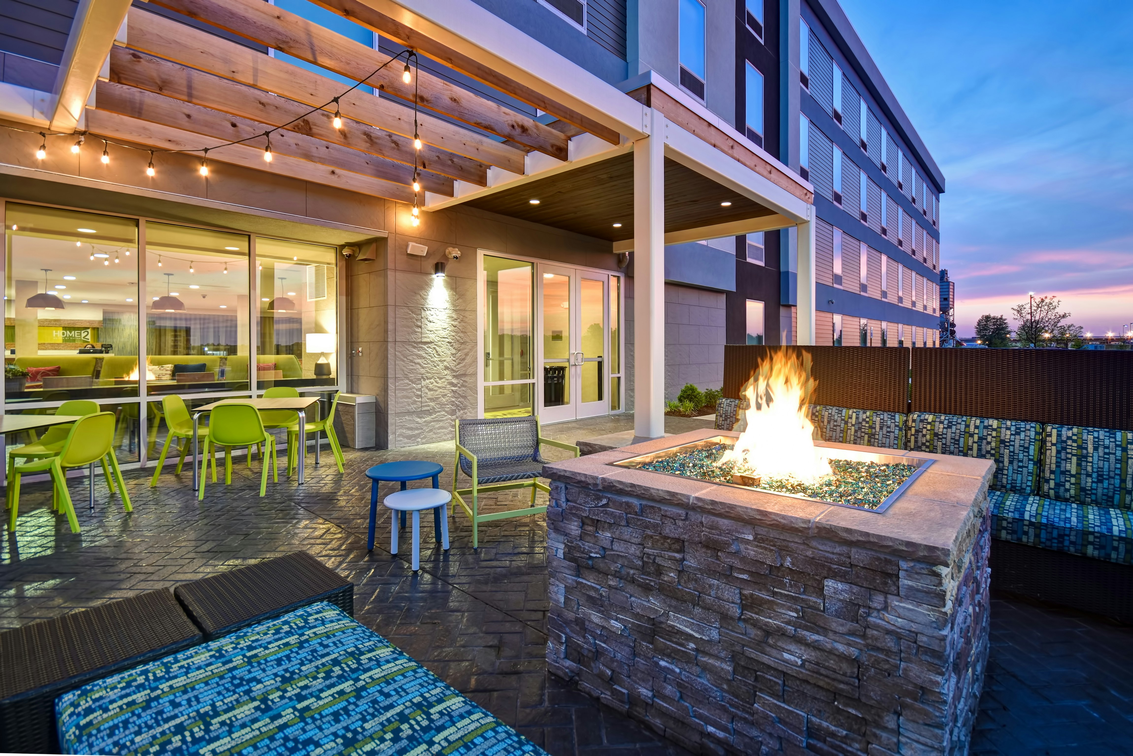 Home2 Suites by Hilton Terre Haute, IN 40/62