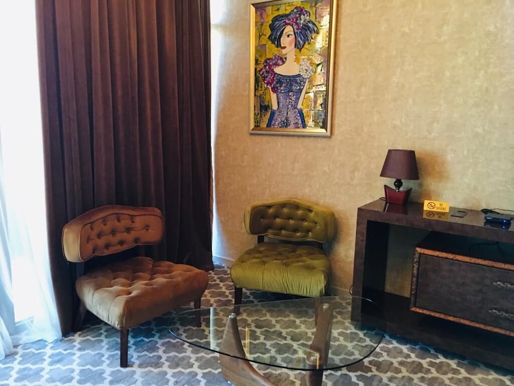Gallery Art Hotel 25/41