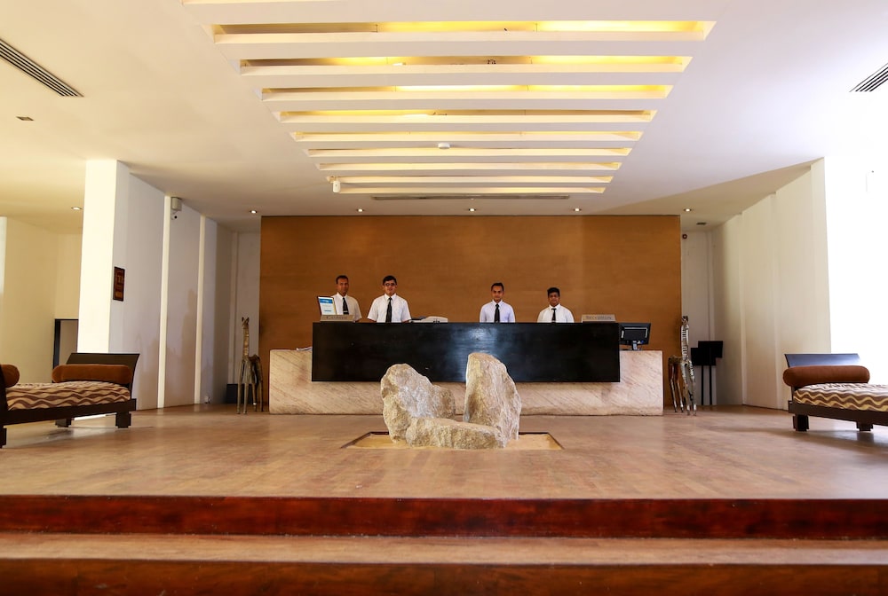 Pegasus Reef Hotel 10/75
