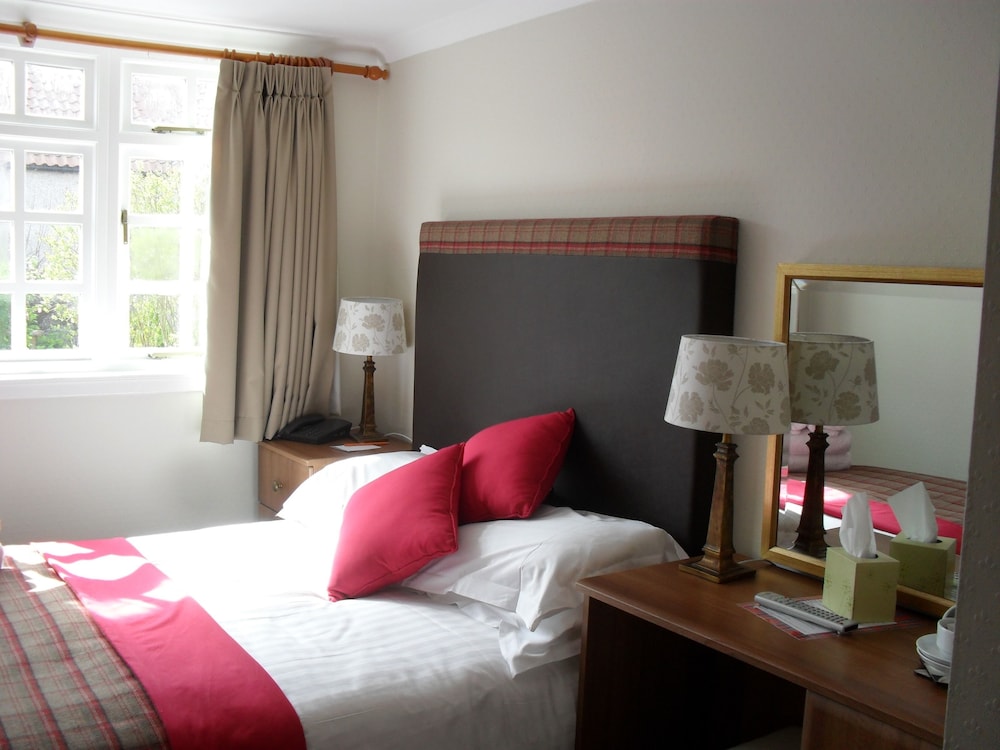 Albany Hotel 26/39