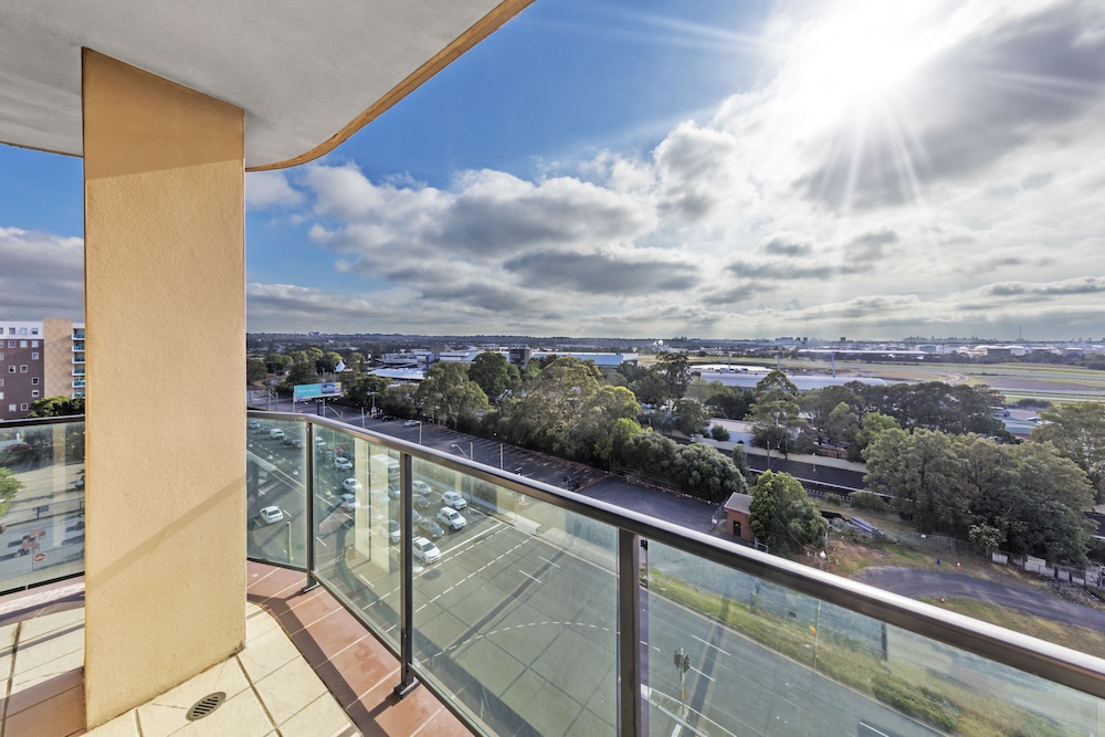 Nesuto Parramatta Apartment Hotel 38/67