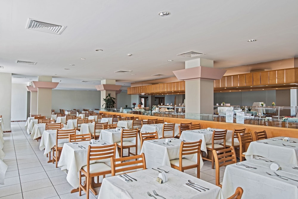 Antigoni Hotel 32/50