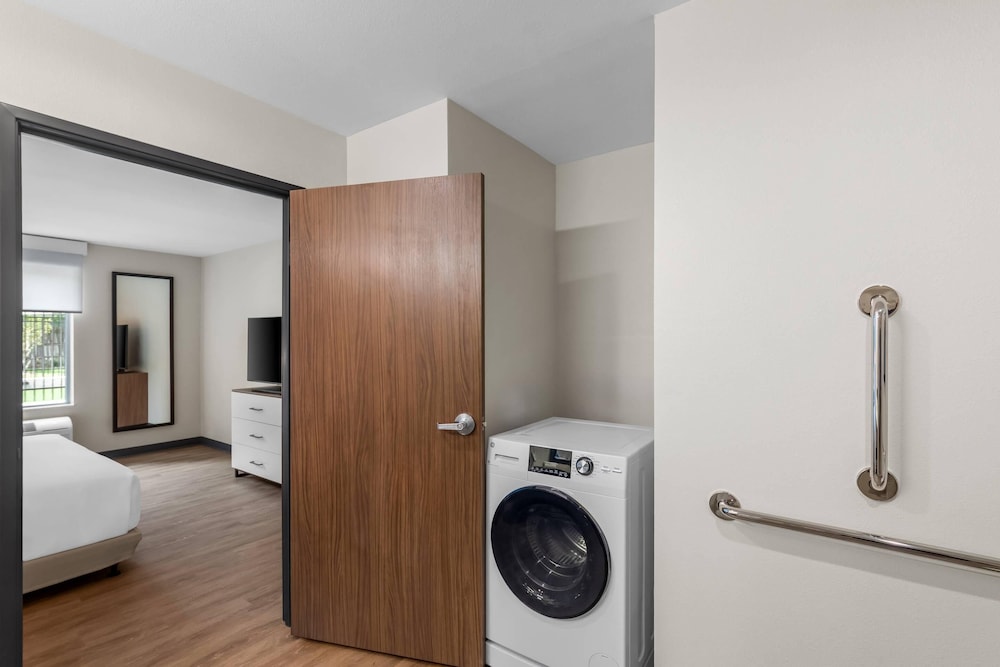 Everhome Suites Georgetown - Austin 33/66