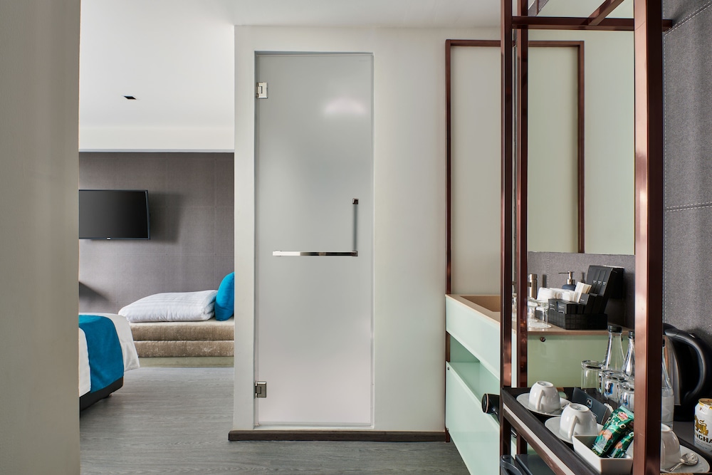 Sora Hotels Silom 16/68