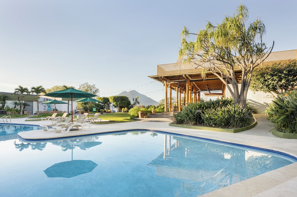 Porta Hotel del Lago 46/68