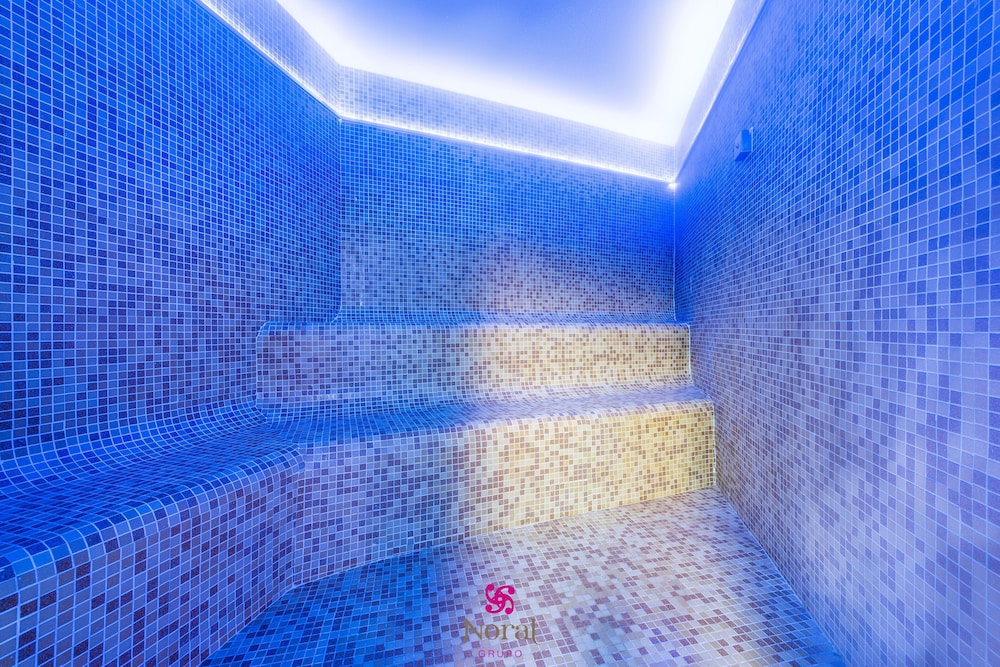 swimming pool spa