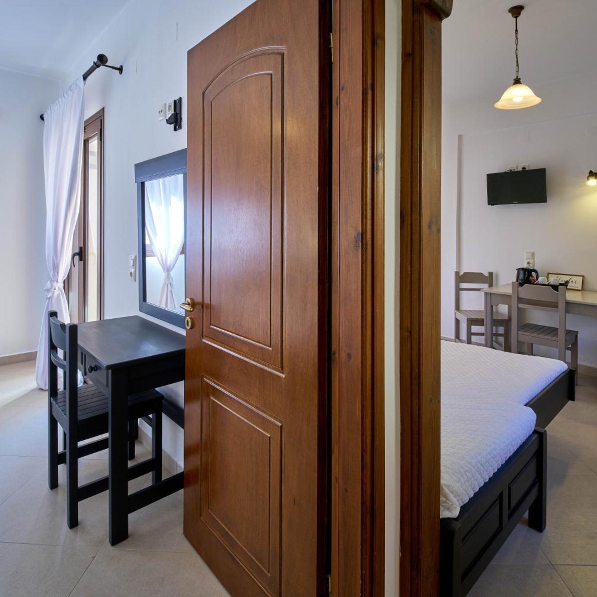 SIFAKIS HOUSE 7/65