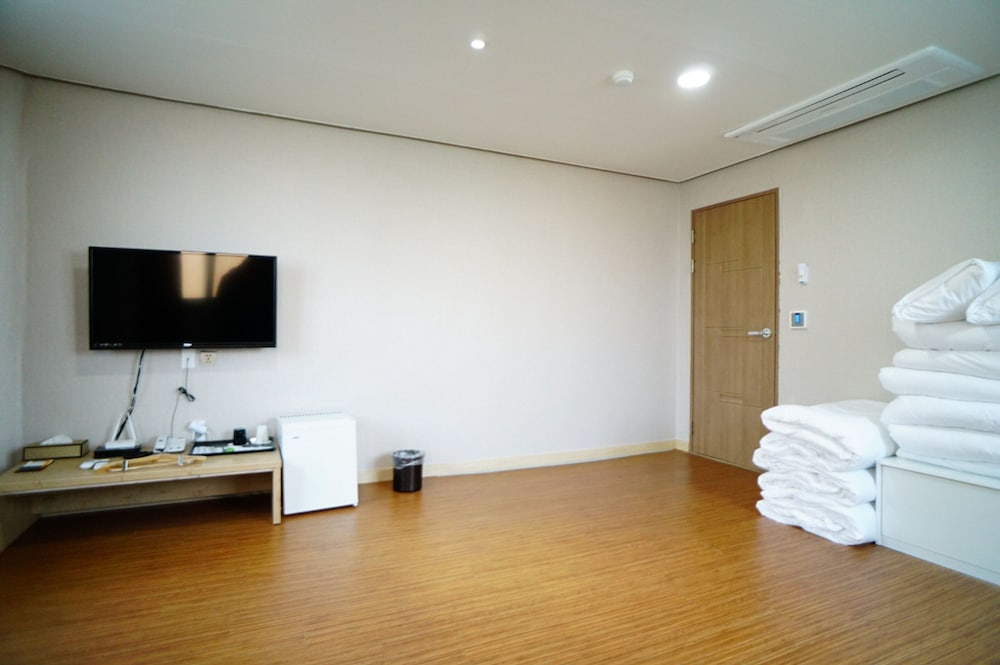 Jeju Ora Stay 24/50