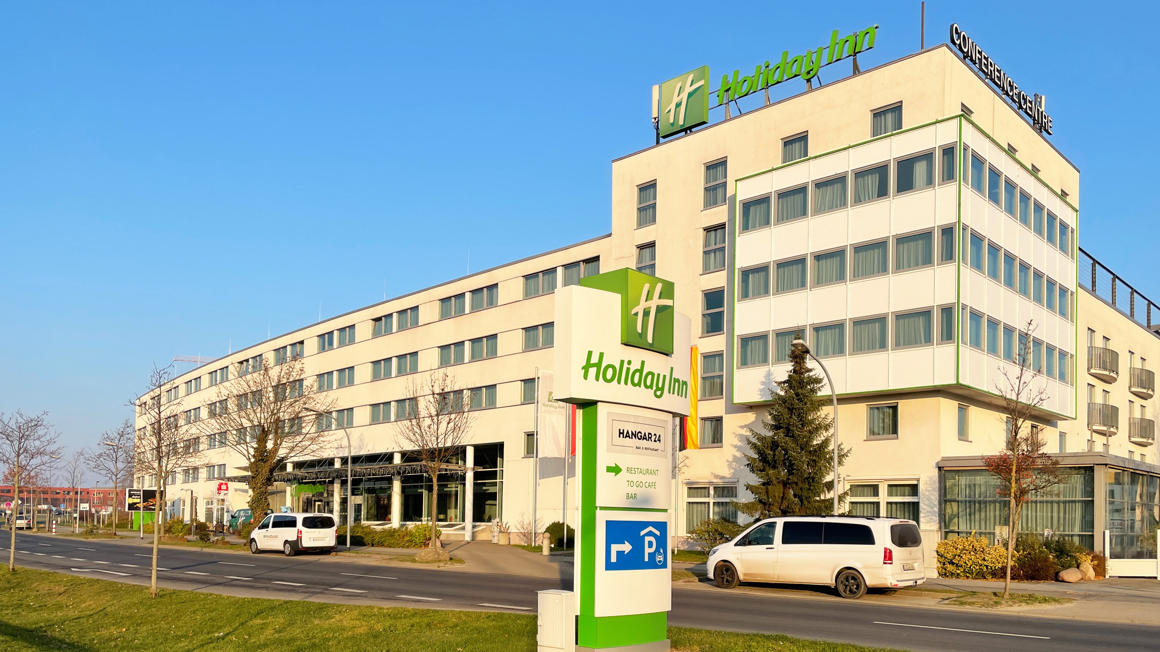 Holiday Inn Berlin Airport Conference Centre Formerly Holiday Inn Berlin International Airport 70/75