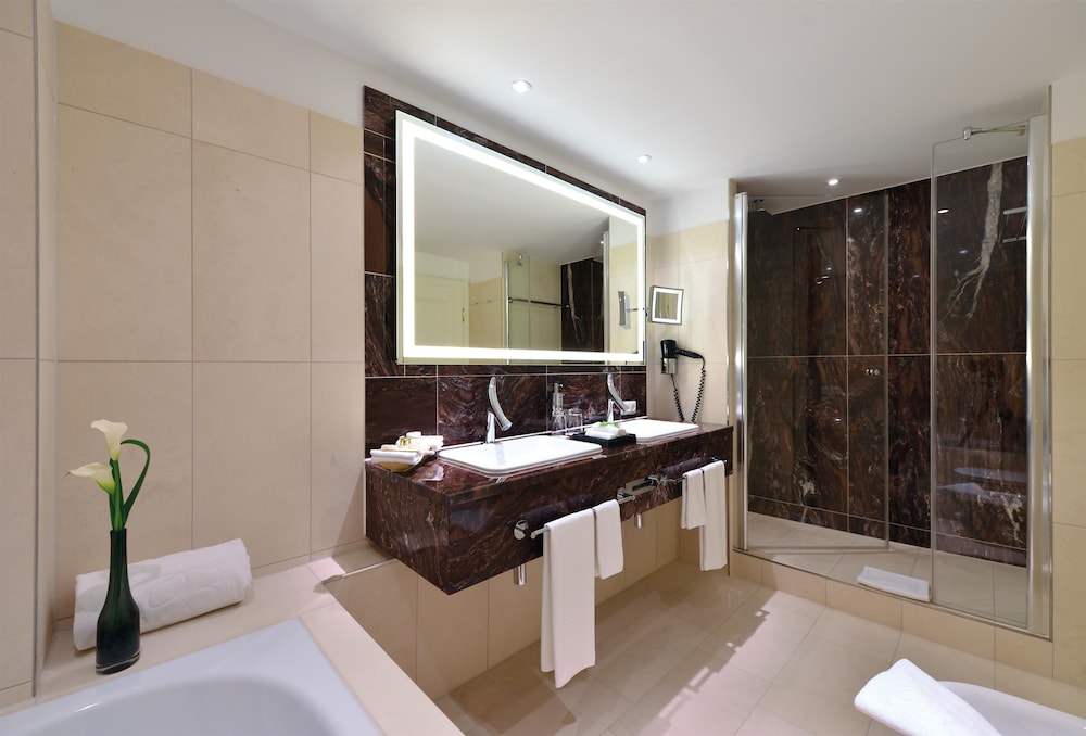 Best Western Permier Parkhotel Kronsberg 28/46