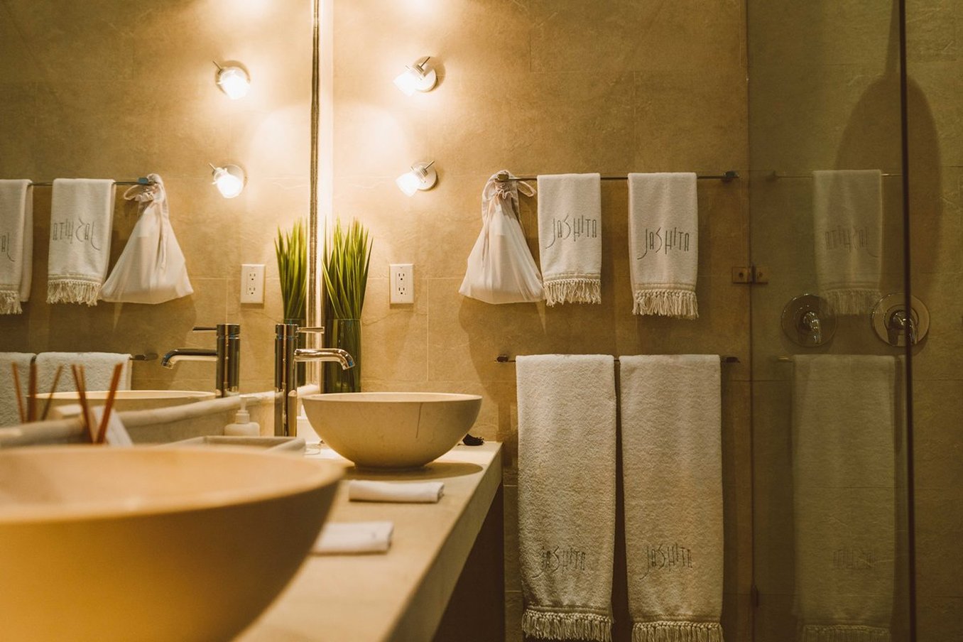 JASHITA HOTEL BOUTIQUE 82/84