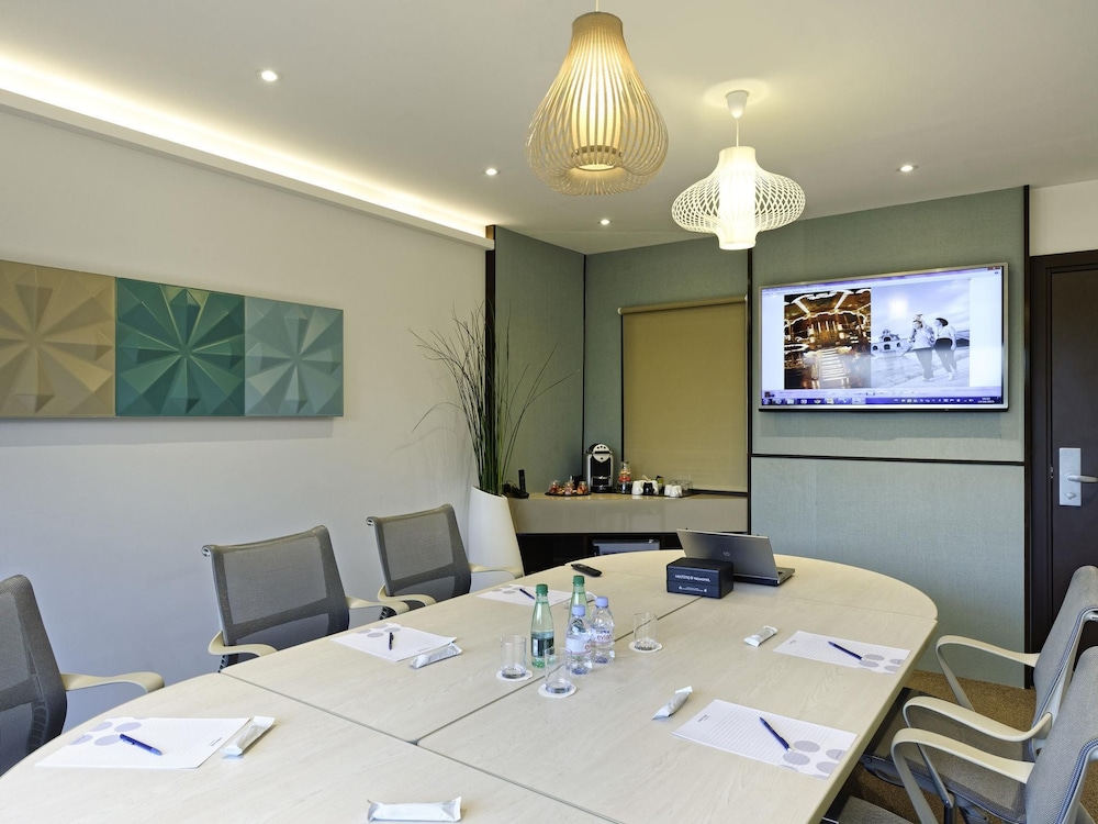 NOVOTEL AVIGNON NORD 38/48
