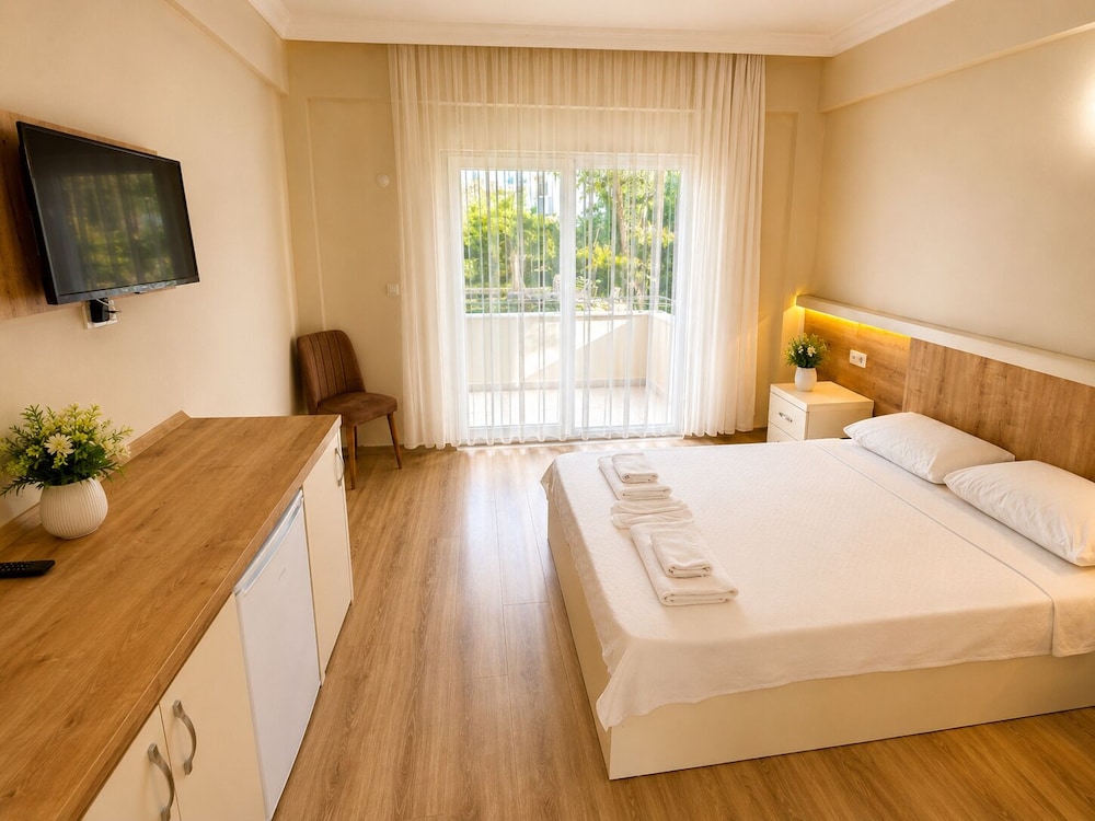 Tenedos Iskele Hotel 13/45