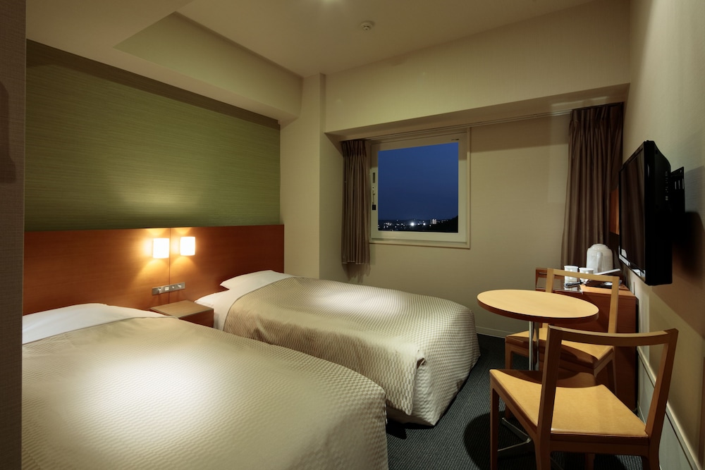 Candeo Hotels Handa 12/50