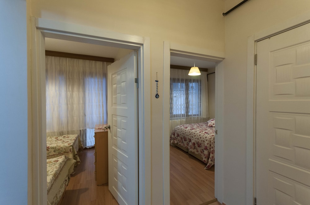 Zendy Suite Hotel 59/88