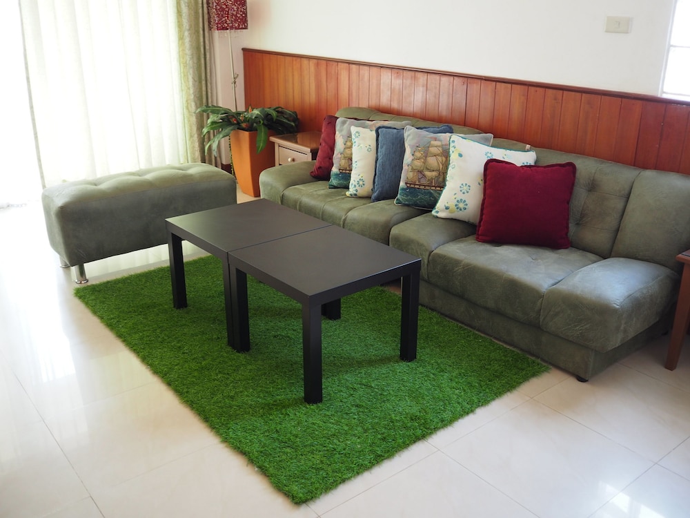 Murraya Residence 56/79