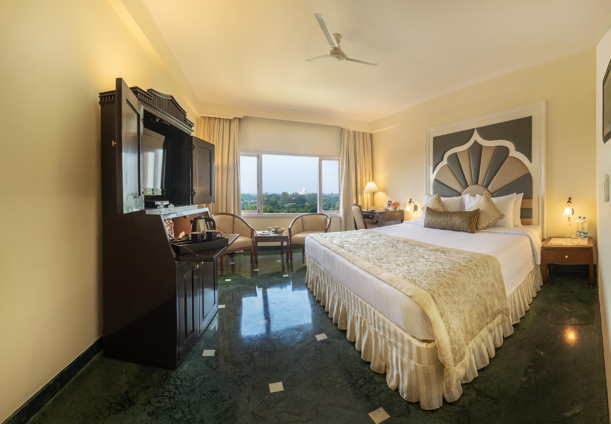 Premium, King Bed, Taj View