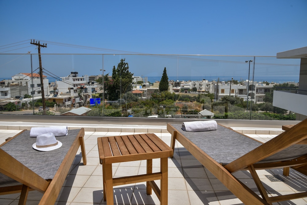 Iraklis Apartments 37/50