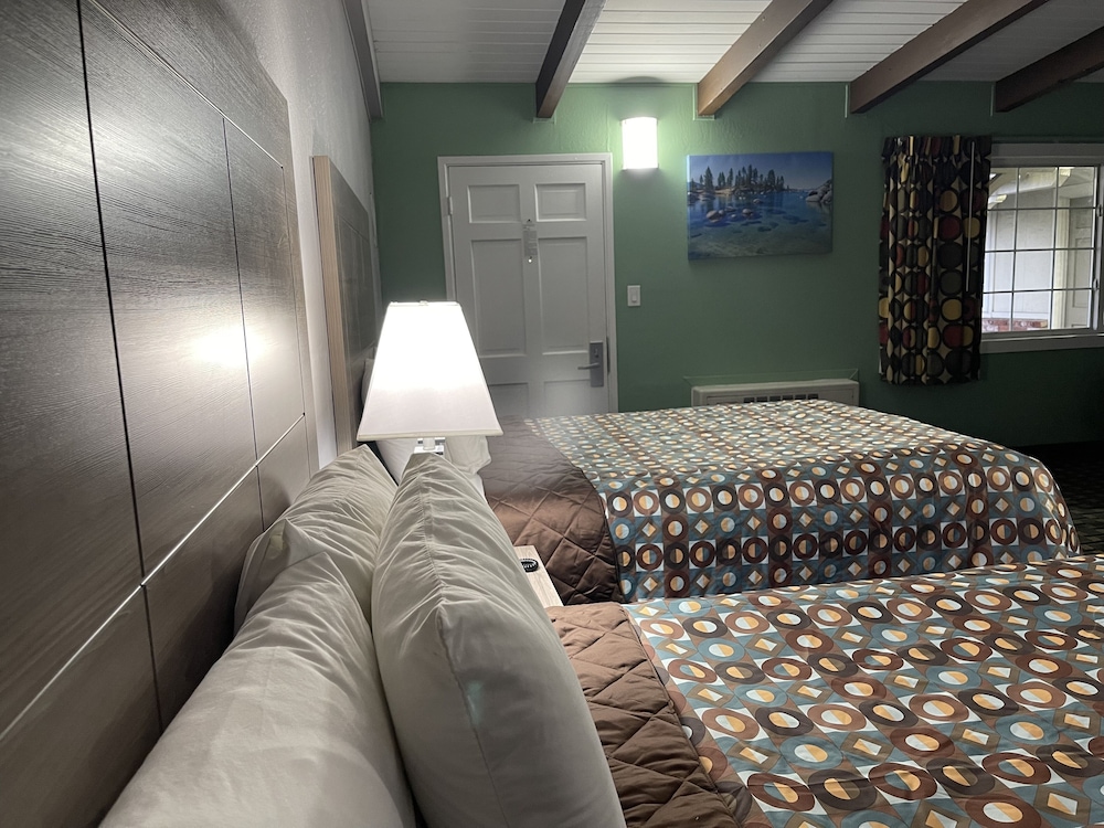Room, 2 Queen Beds