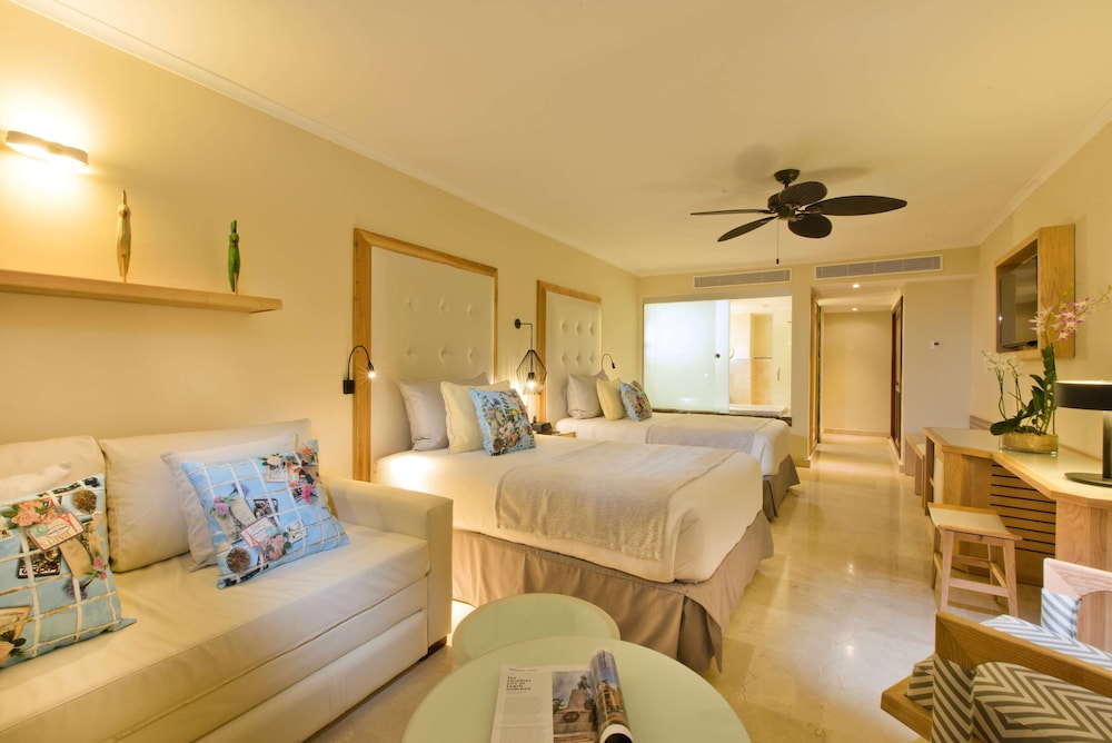 Grand Palladium Palace Resort Spa Casino All Inclusive 35/40