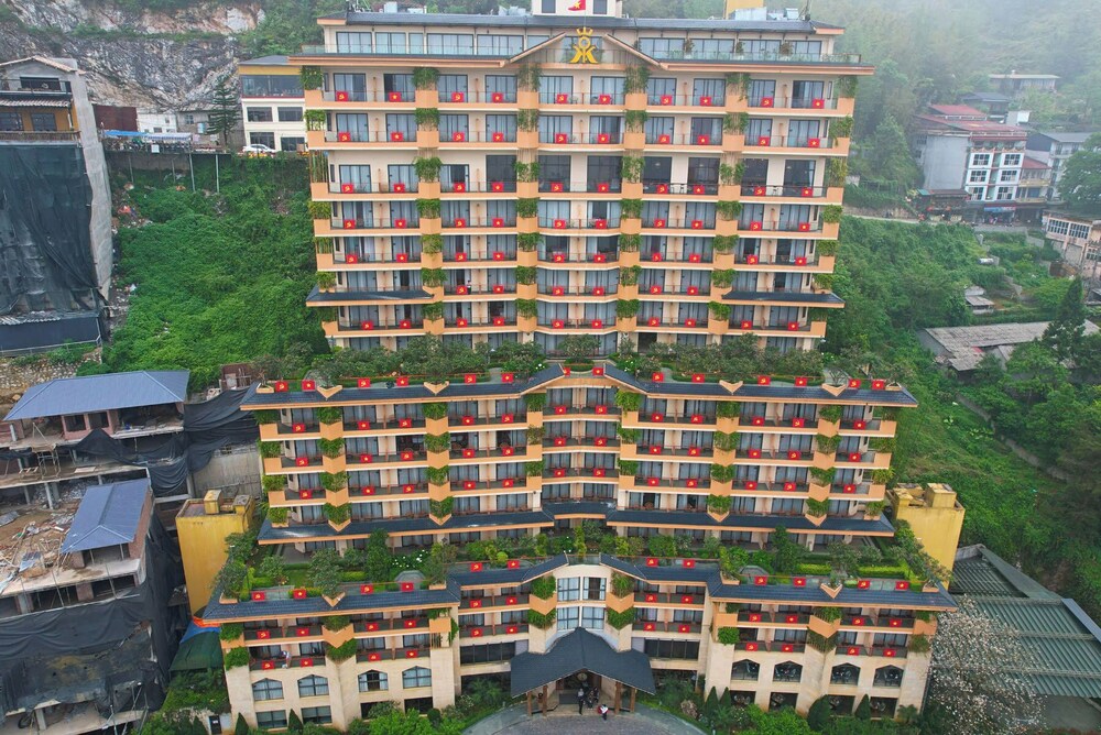 KK Sapa Hotel 3/70