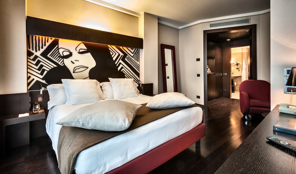 Crowne Plaza Milan City 39/80