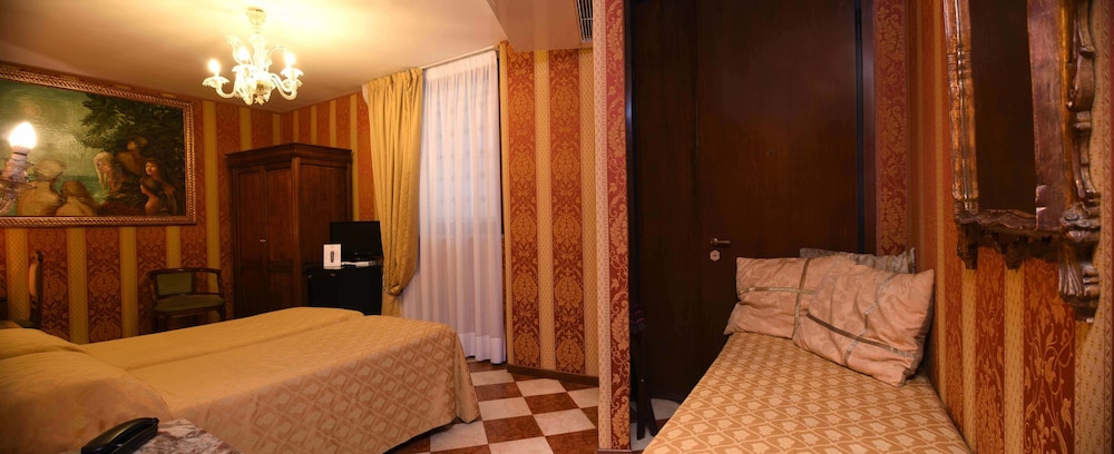 Hotel Marconi Venice 41/62