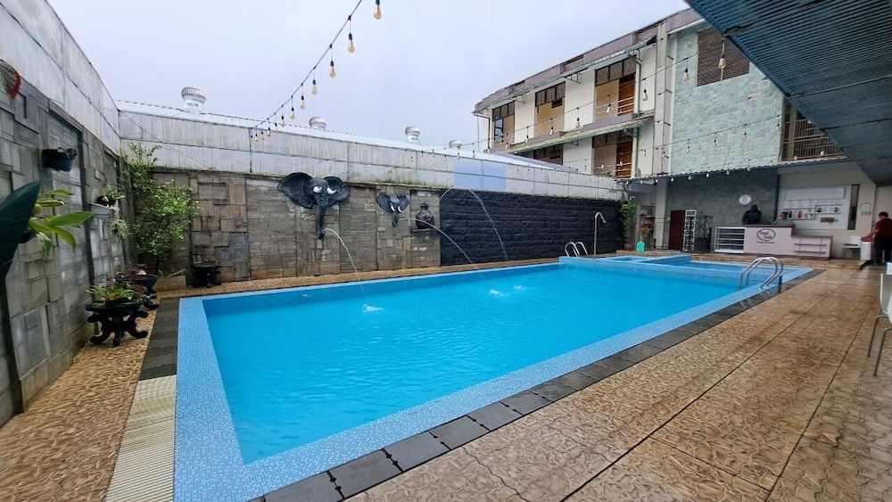 Permata Hijau Hotel 45/50