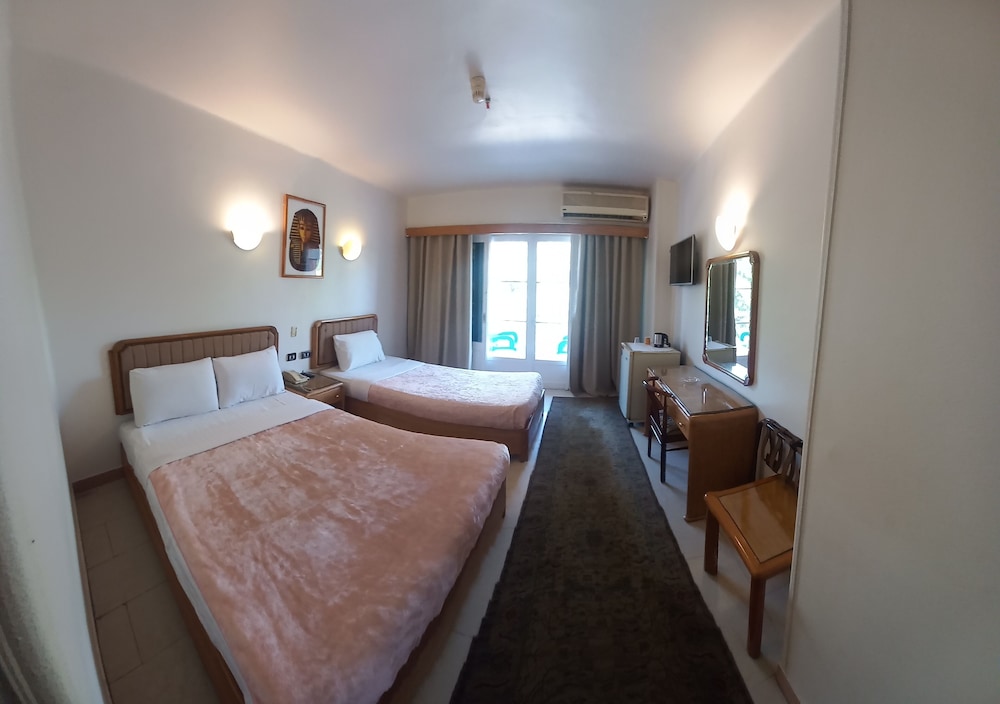 New Pola Hotel Luxor 8/21
