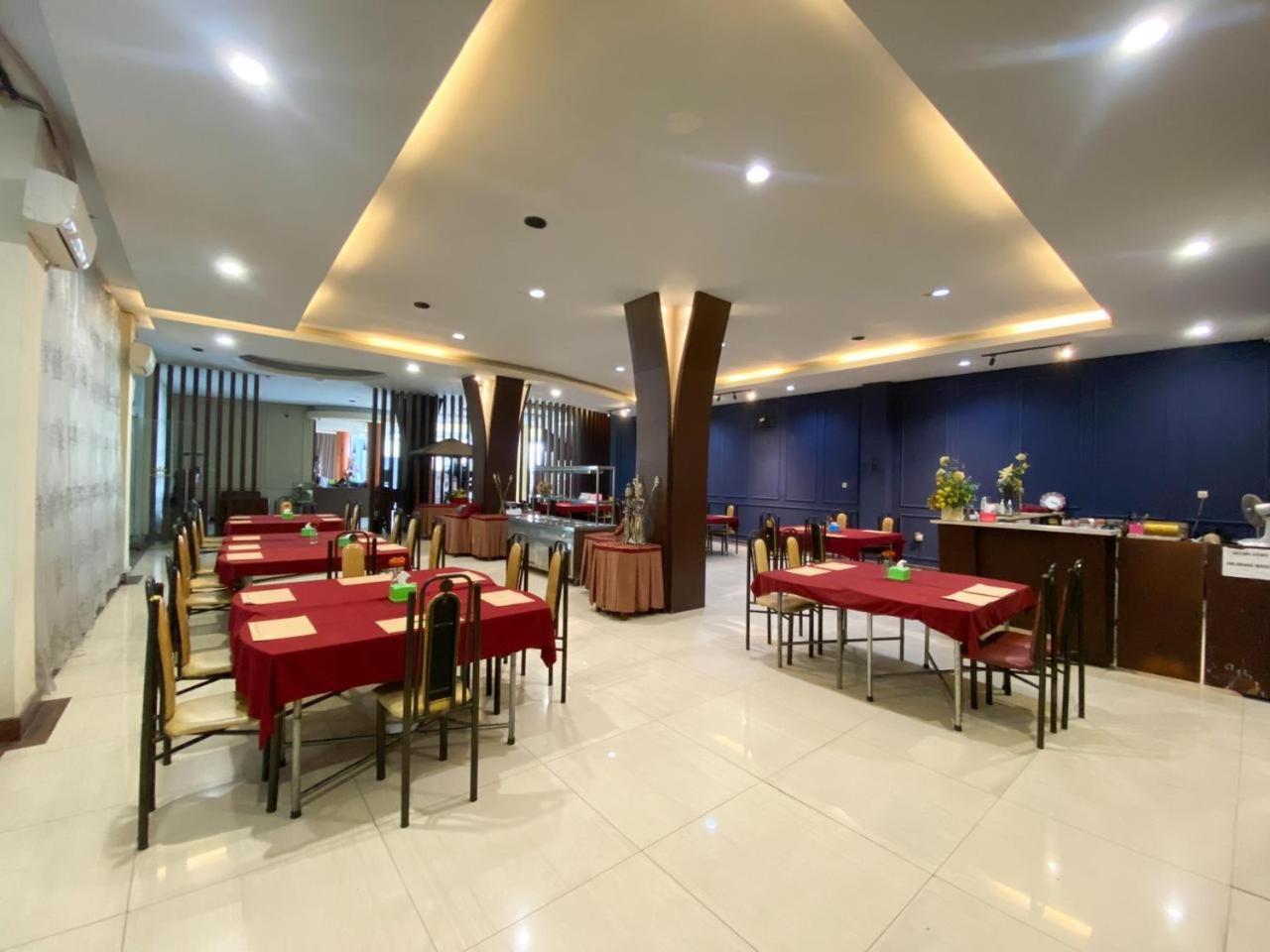 Grand Mansion Hotel 25/32