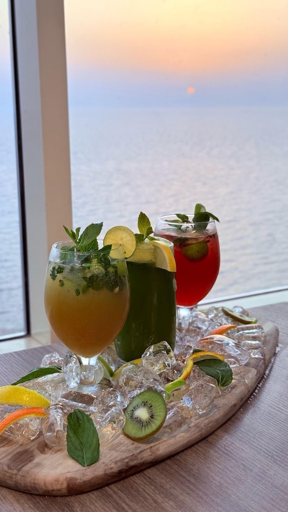 فندق سي فيو(SEAVIEW HOTEL) 56/74