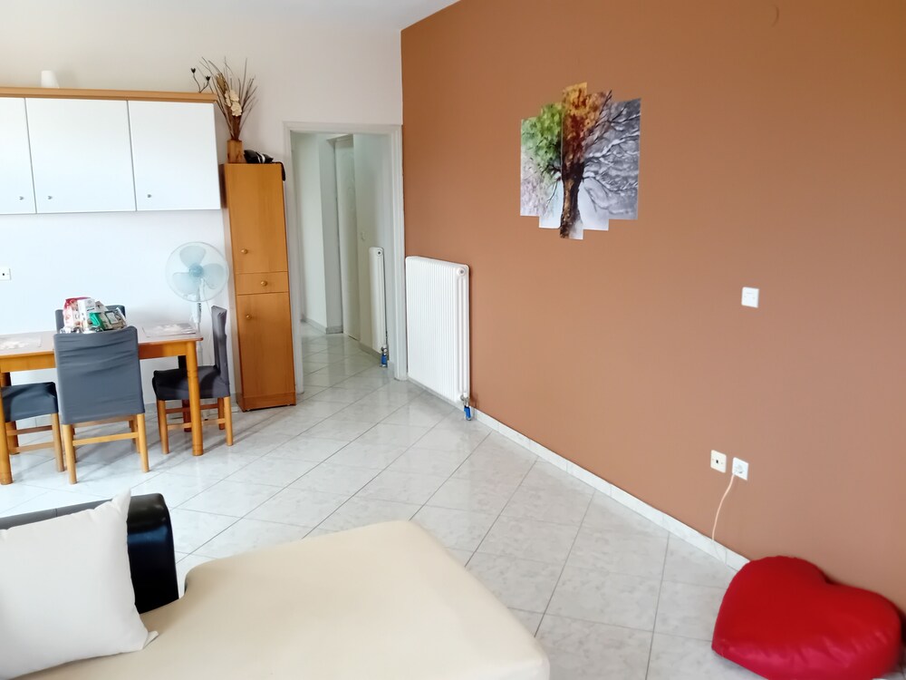 White Villa 9/50