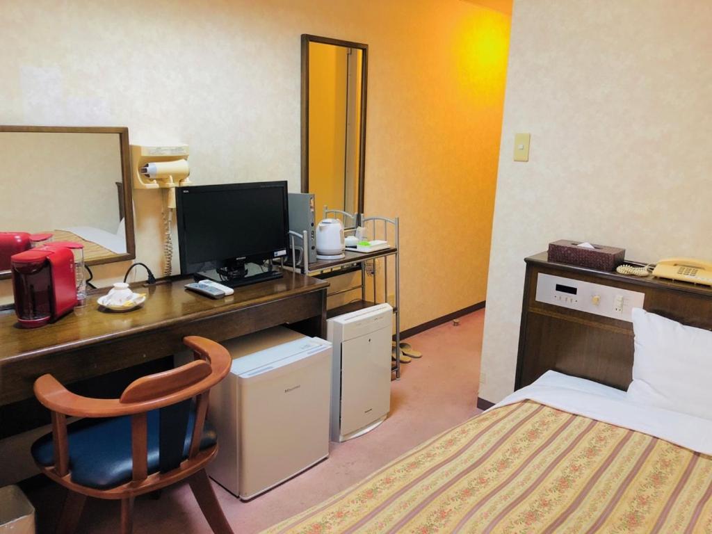 Business Green Hotel Hino 21/23