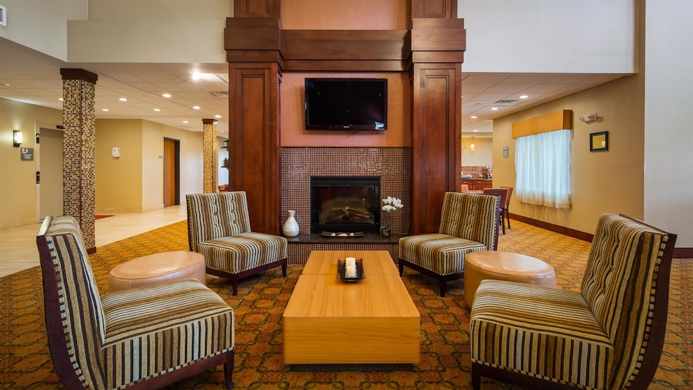 Best Western Plus Finger Lakes Inn & Suites 18/32